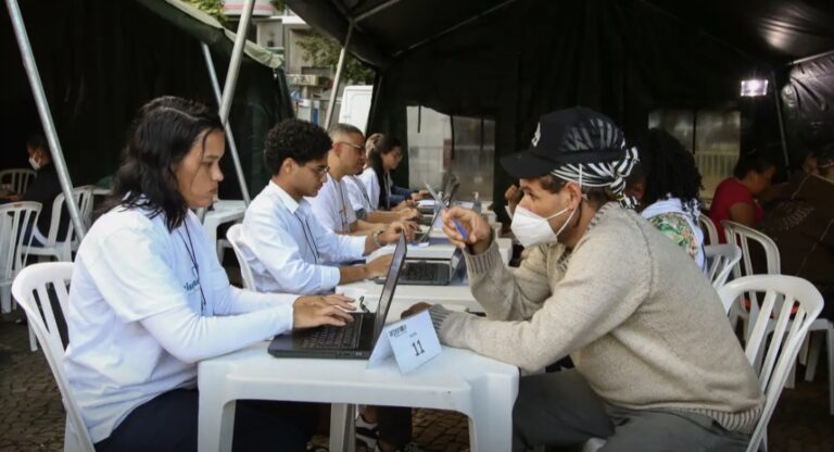 Cartórios de todo o Brasil fazem mutirão de registro civil esta semana