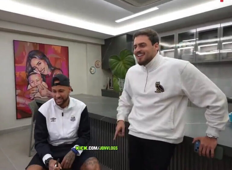 Jon Vlogs consegue revelação exclusiva de Neymar sobre Copa do Mundo de 2026 durante live na mansão do jogador