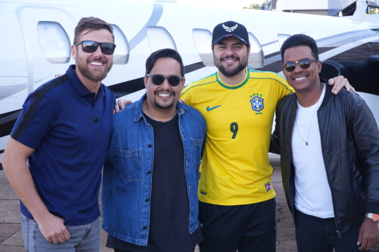Zé Neto & Cristiano assumem gestão de Kleo Dibah & Rafael em anúncio do retorno definitivo da dupla