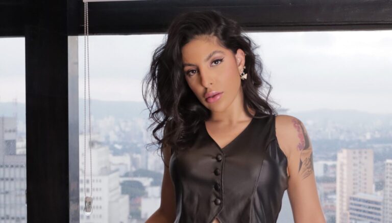 De Chef A Influenciadora: Nayra Davis Constrói Sua Marca No Digital Com Empoderamento, Estilo E Representatividade