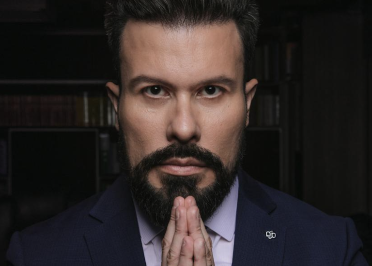 Faustino da Rosa Júnior: uma vida entre livros, salas de aula e negócios